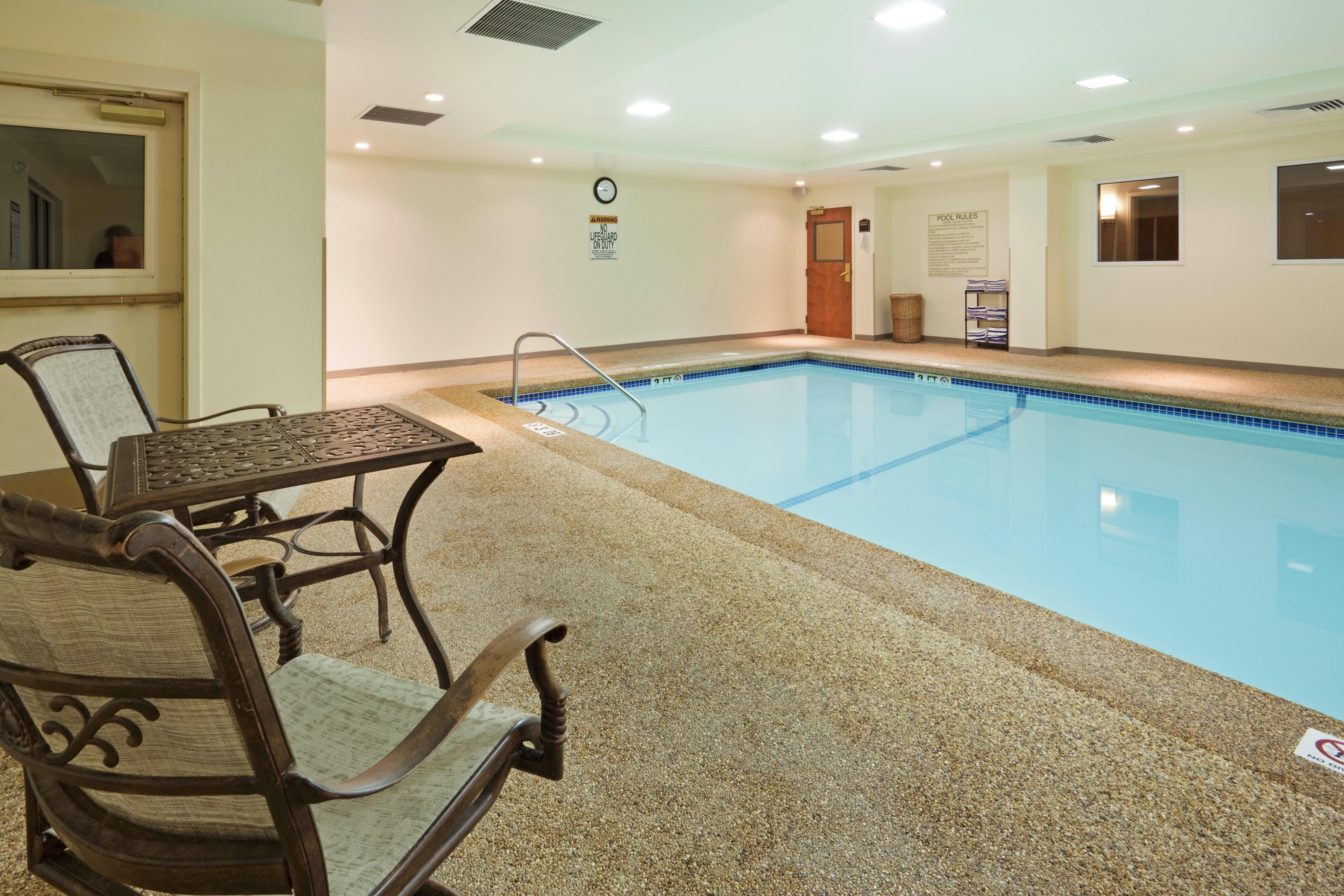 Holiday Inn Express Hotel & Suites Freeport By Ihg Экстерьер фото