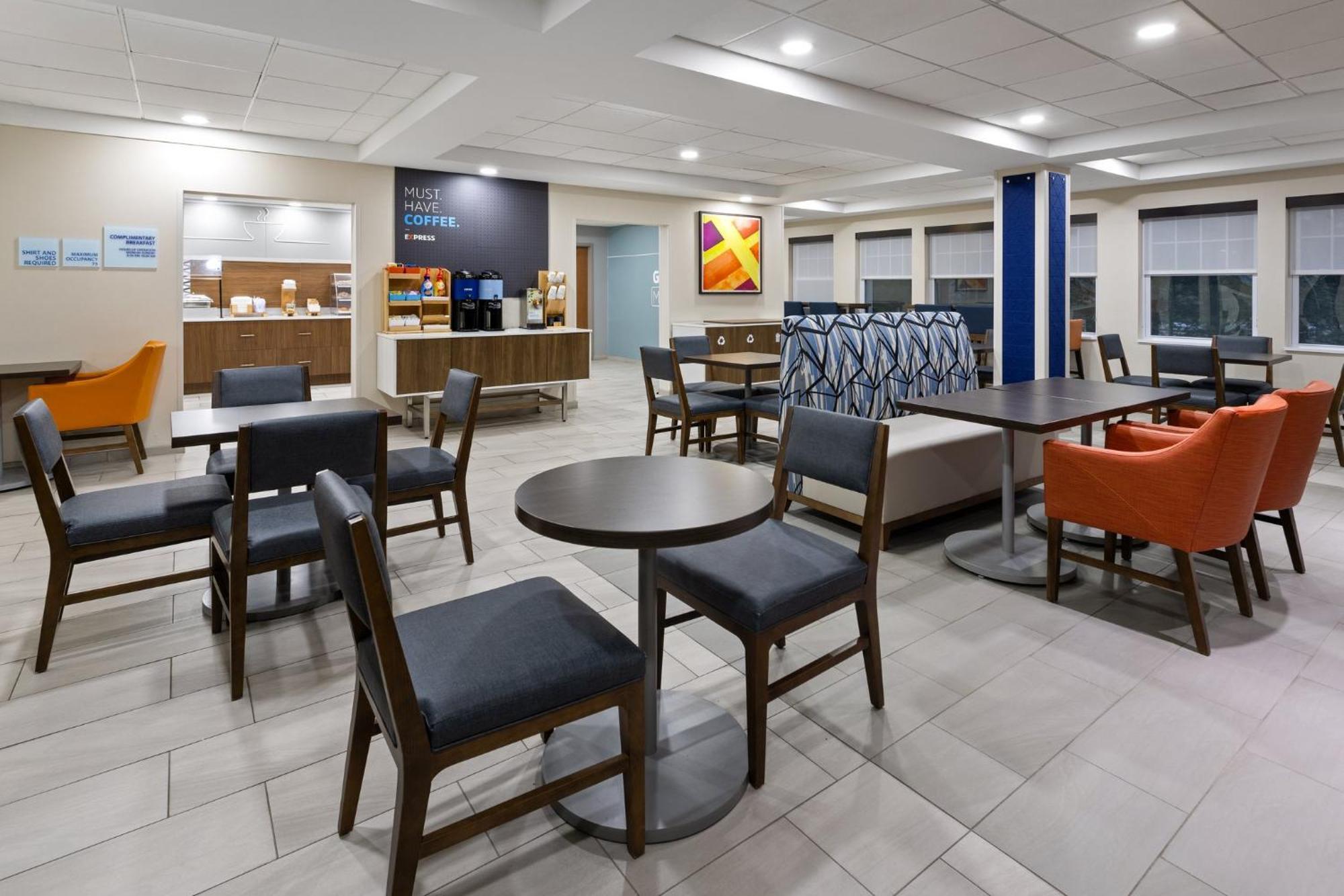 Holiday Inn Express Hotel & Suites Freeport By Ihg Экстерьер фото
