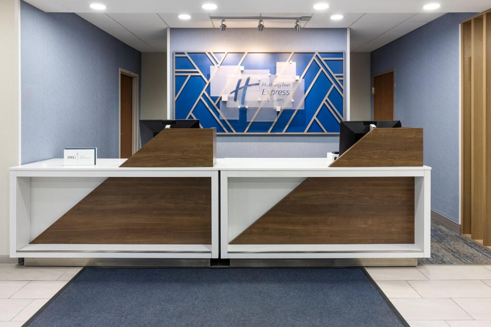 Holiday Inn Express Hotel & Suites Freeport By Ihg Экстерьер фото